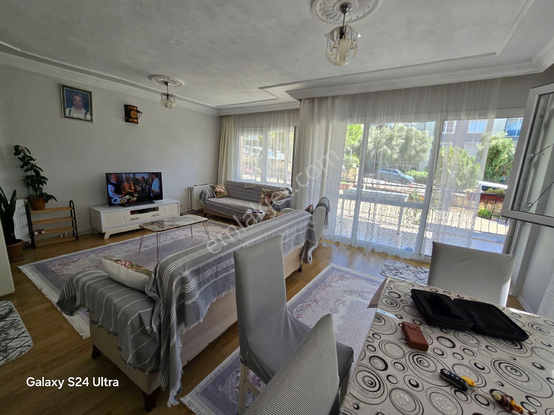 Kuşadası Ege Mahallesinde Havuzlu Güvenlikli Sitede Doğalgazlı Geniş 3+1 Daire - Görsel 12