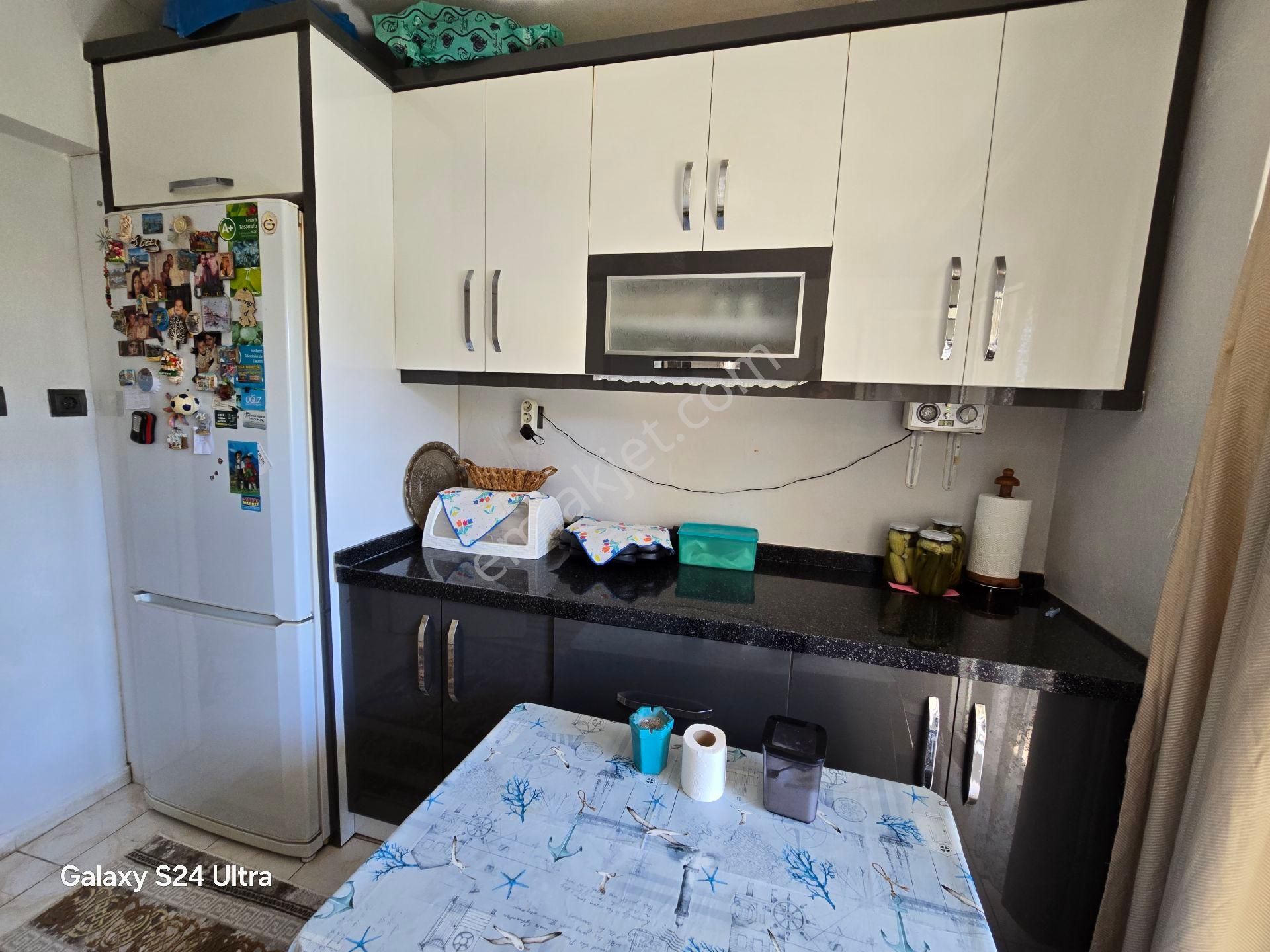 Kuşadası Ege Mahallesinde Havuzlu Güvenlikli Sitede Doğalgazlı Geniş 3+1 Daire - Görsel 8