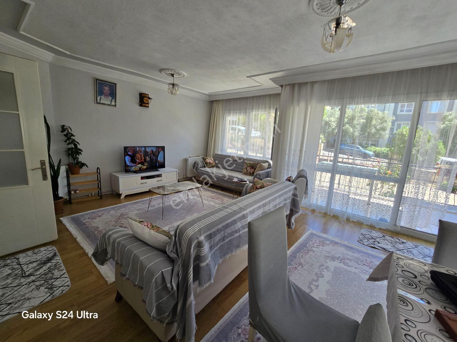 Kuşadası Ege Mahallesinde Havuzlu Güvenlikli Sitede Doğalgazlı Geniş 3+1 Daire - Görsel 11