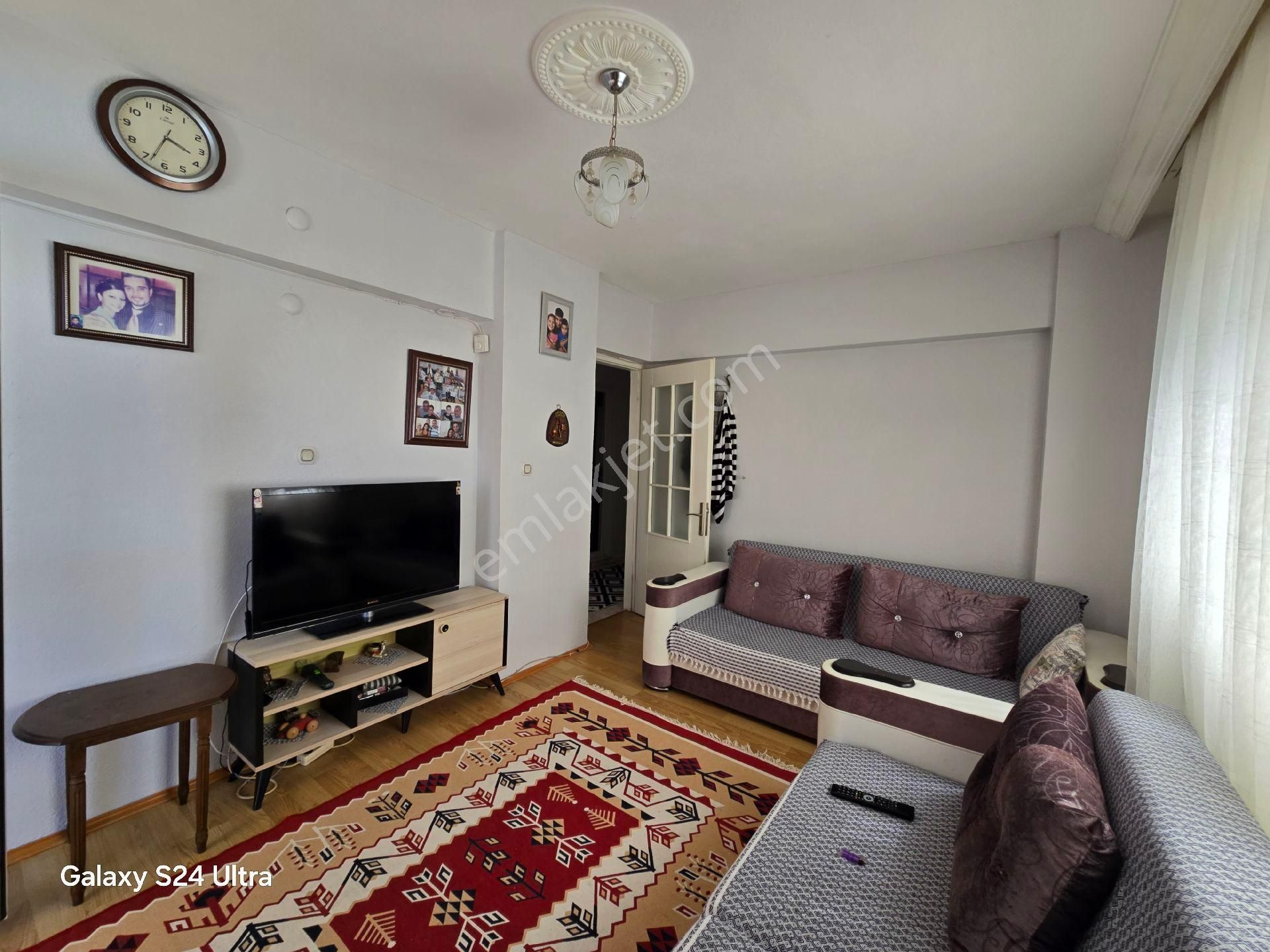 Kuşadası Ege Mahallesinde Havuzlu Güvenlikli Sitede Doğalgazlı Geniş 3+1 Daire - Görsel 33