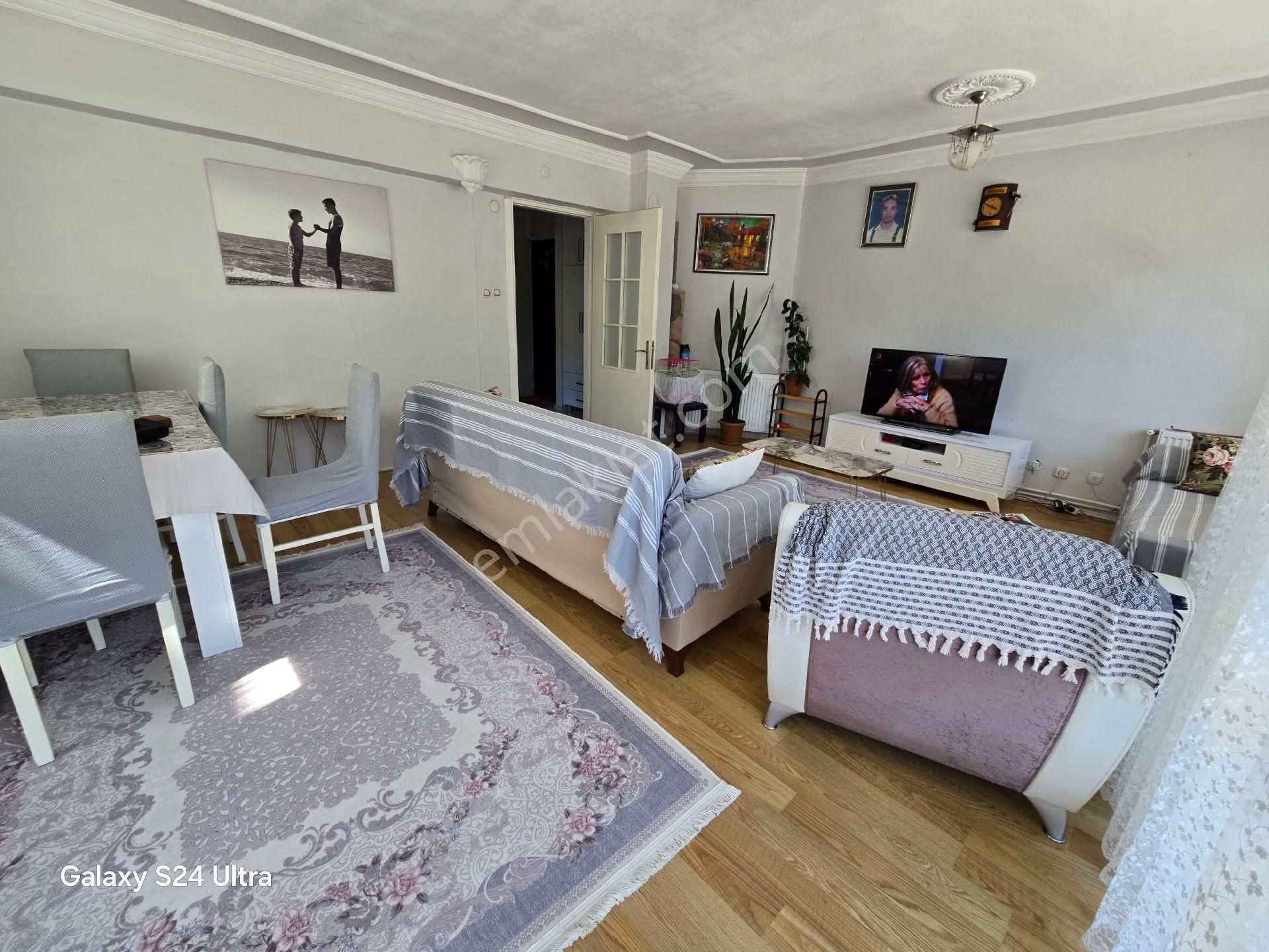 Kuşadası Ege Mahallesinde Havuzlu Güvenlikli Sitede Doğalgazlı Geniş 3+1 Daire - Görsel 17