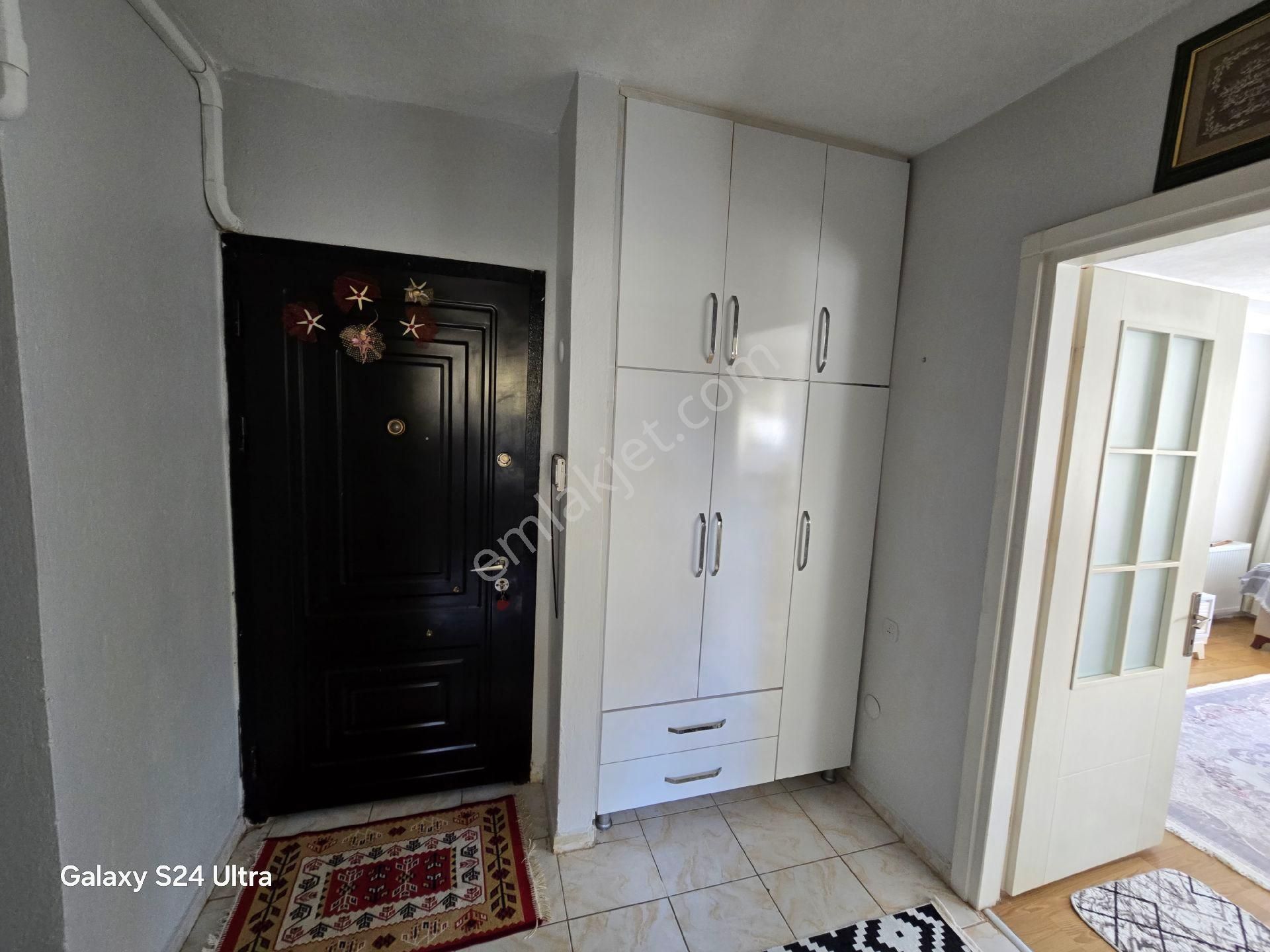 Kuşadası Ege Mahallesinde Havuzlu Güvenlikli Sitede Doğalgazlı Geniş 3+1 Daire - Görsel 13