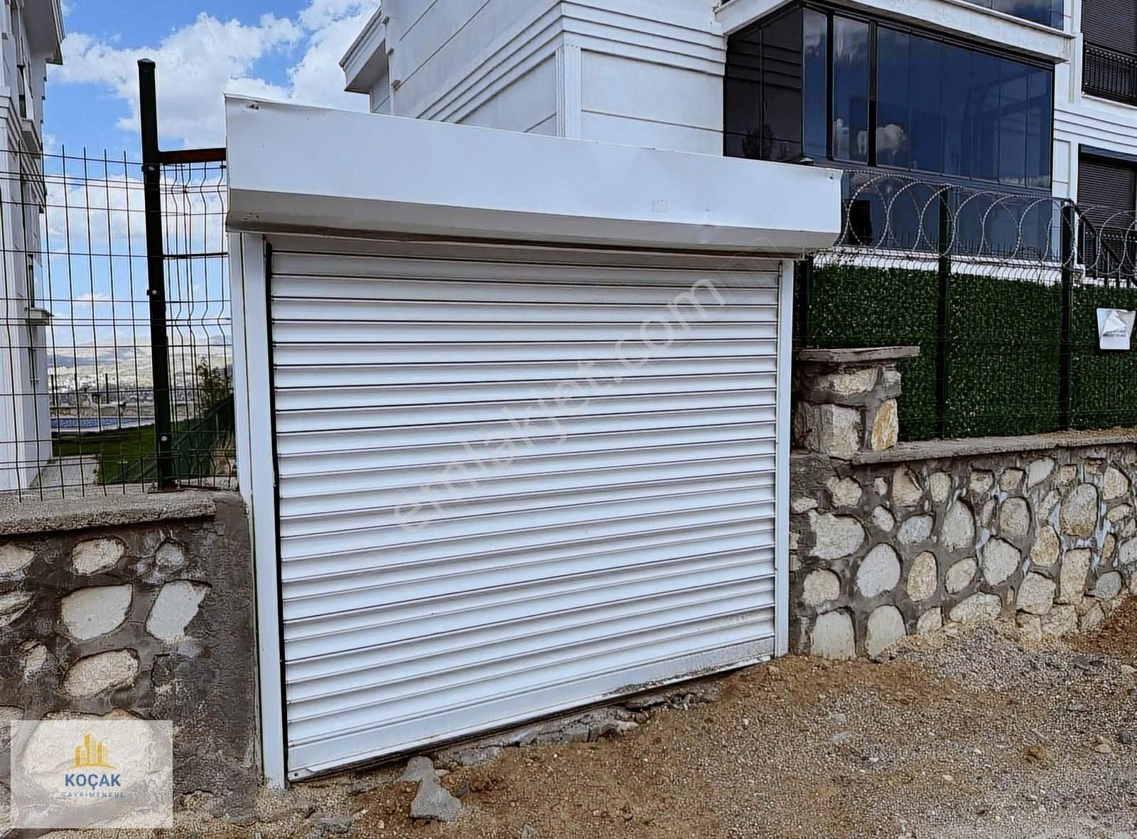 Koçak / Güney Çevreyolunda Satılık Havuzlu 6+1 Lüx Villa