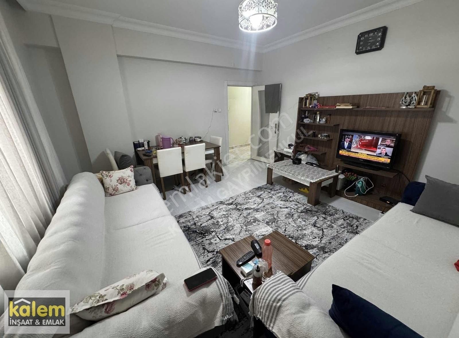 Kalemden Bağcılar Meydanda 3+1 Satılık Daire