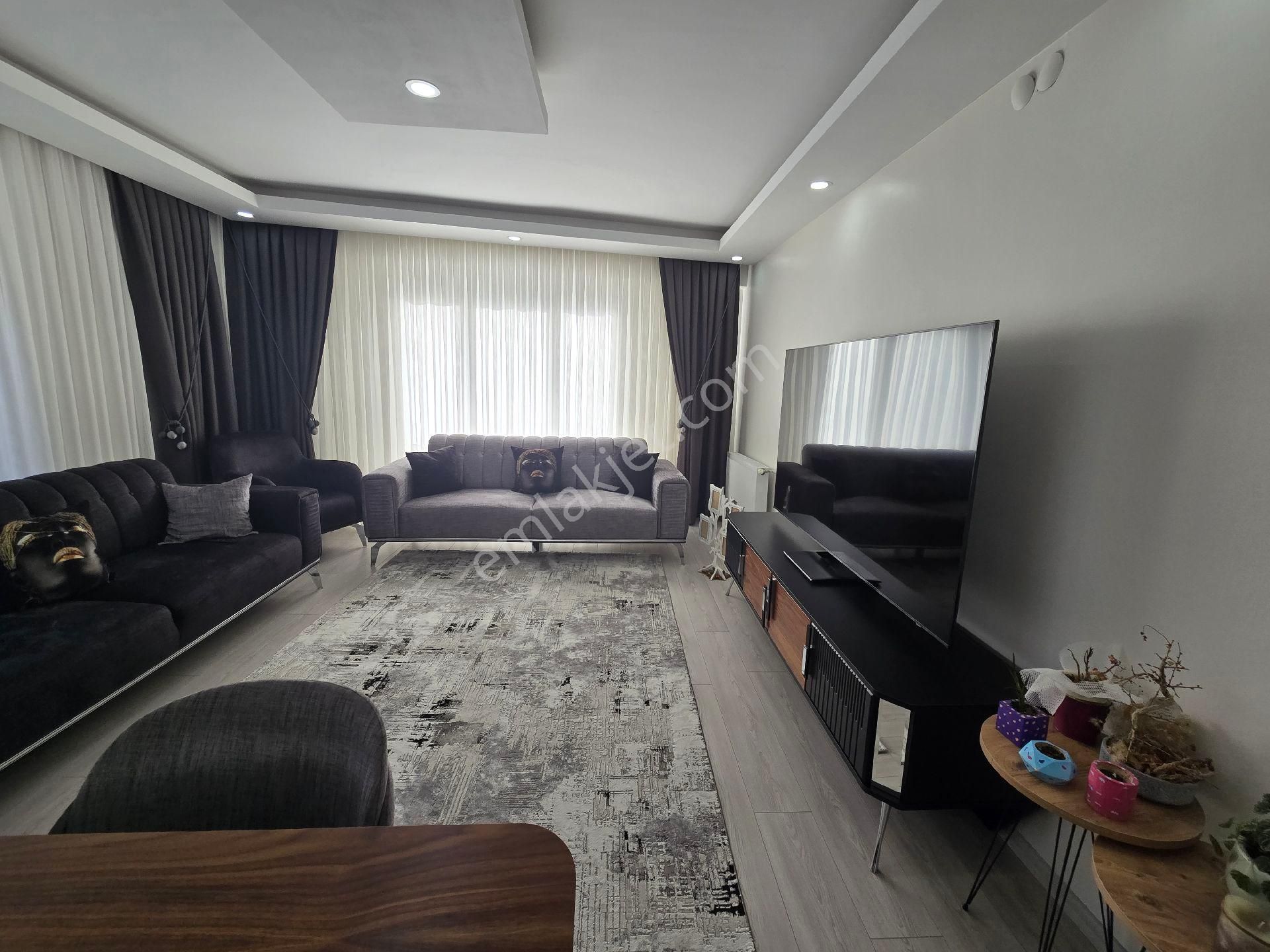 Eskişehir Tepebaşı Zafer Mh 3+1 Satılık Daire