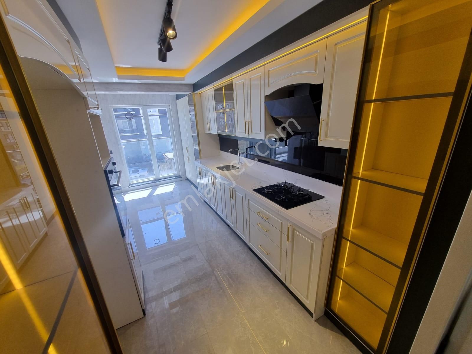 Yenikent Mendereste 3+1 Ultra Lüx Kaliteli İşçilik Satılık Daire