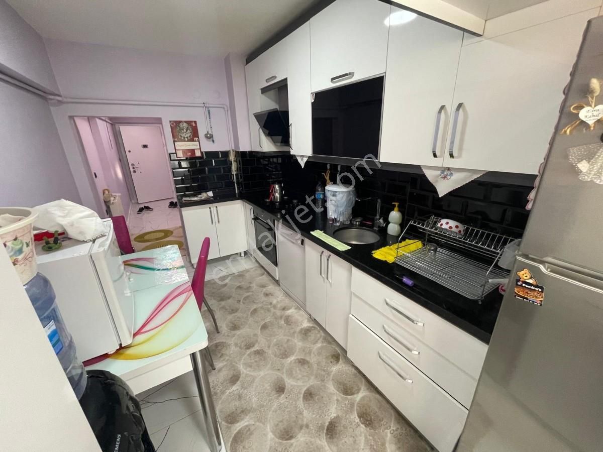 Sincan Mareşal Çakmak Mh 3+1 Full Yapılı Katta Satılık Daire