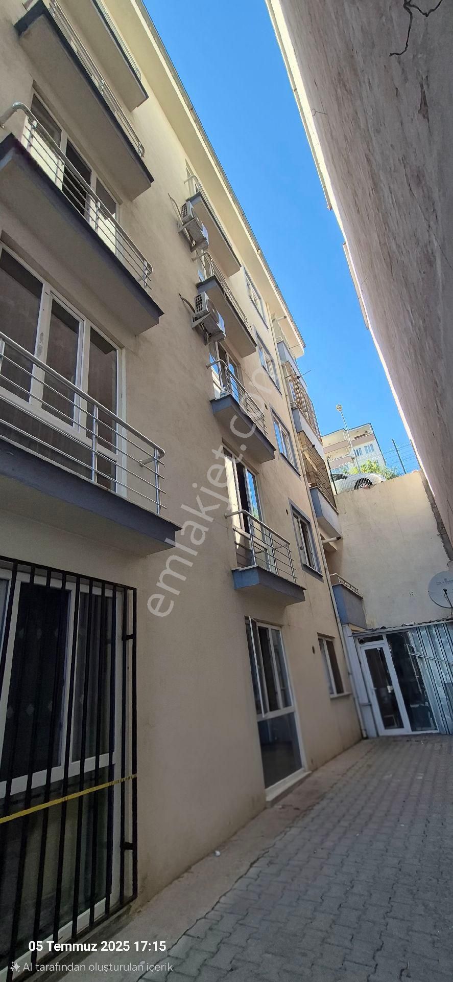 Onikişubatta Satılık Daire