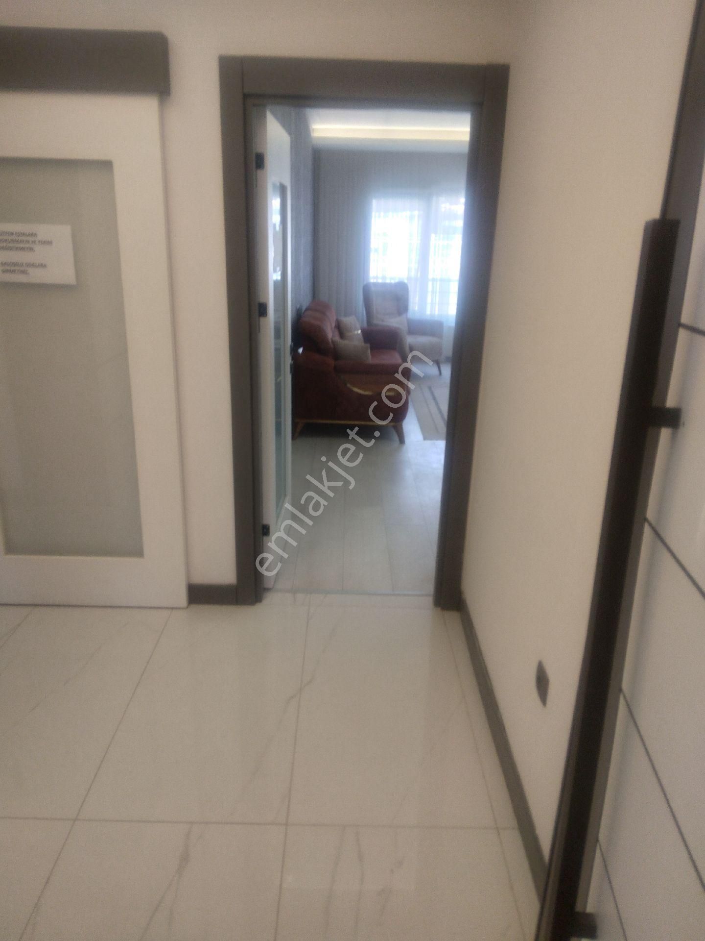 Cırgalan Tranwayın Karşısında 2.kat Satılık Sıfır Daire