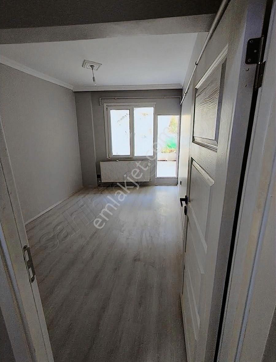 Fatih Merkezde 2+1 Teraslı Ve Bahçeli 90m2 İçi Sıfırlanmış Daire - Görsel 6