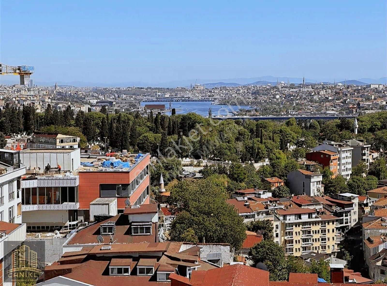 Karlıtepe Mah. Haliç Manzaralı 4+2 170m² Satılık Dubleks Daire