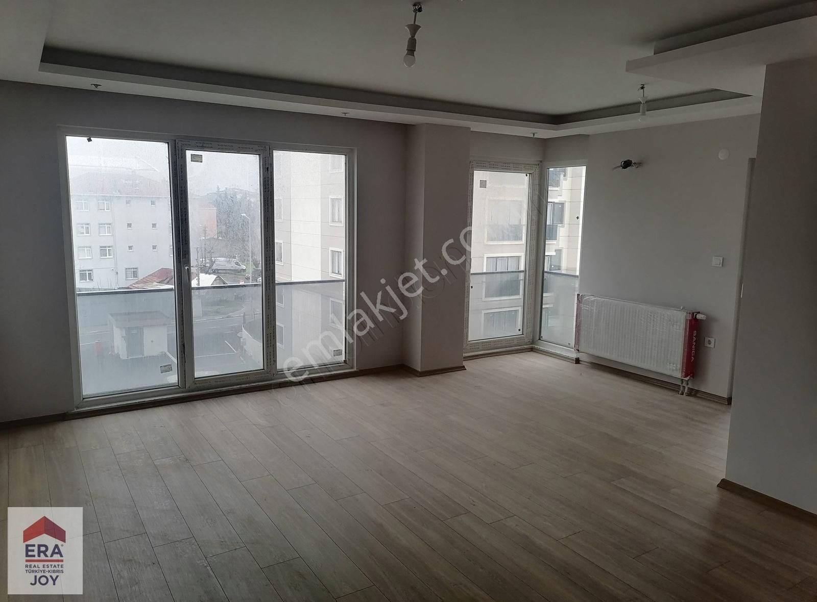 Pendik Panorama Pavli Sit. 2+1 110m² Satılık Daire