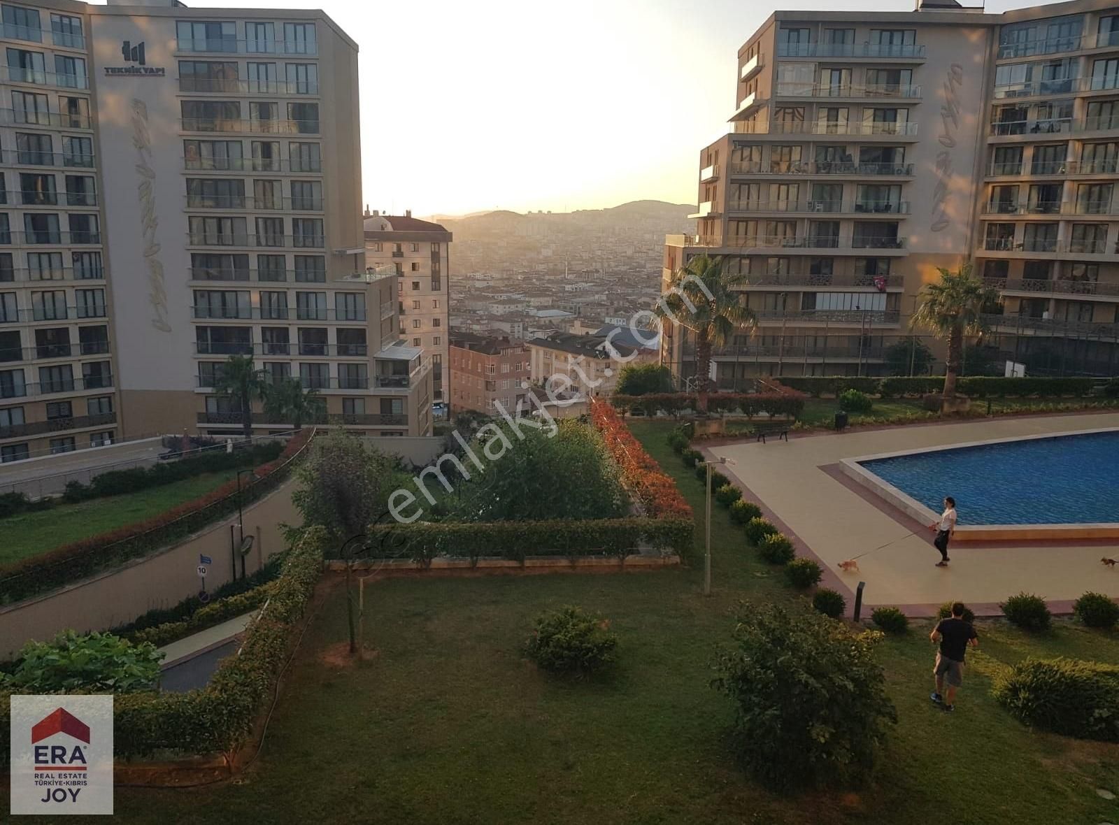 Tuzla Evora B Blok Deniz Manzaralı Balkonlu Eşyalı Kiralık 1+1