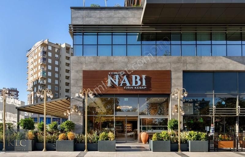 Klc Yatırım A.ş.'den İncek Bulvarda 150.000₺ Kira 460m² Mülk
