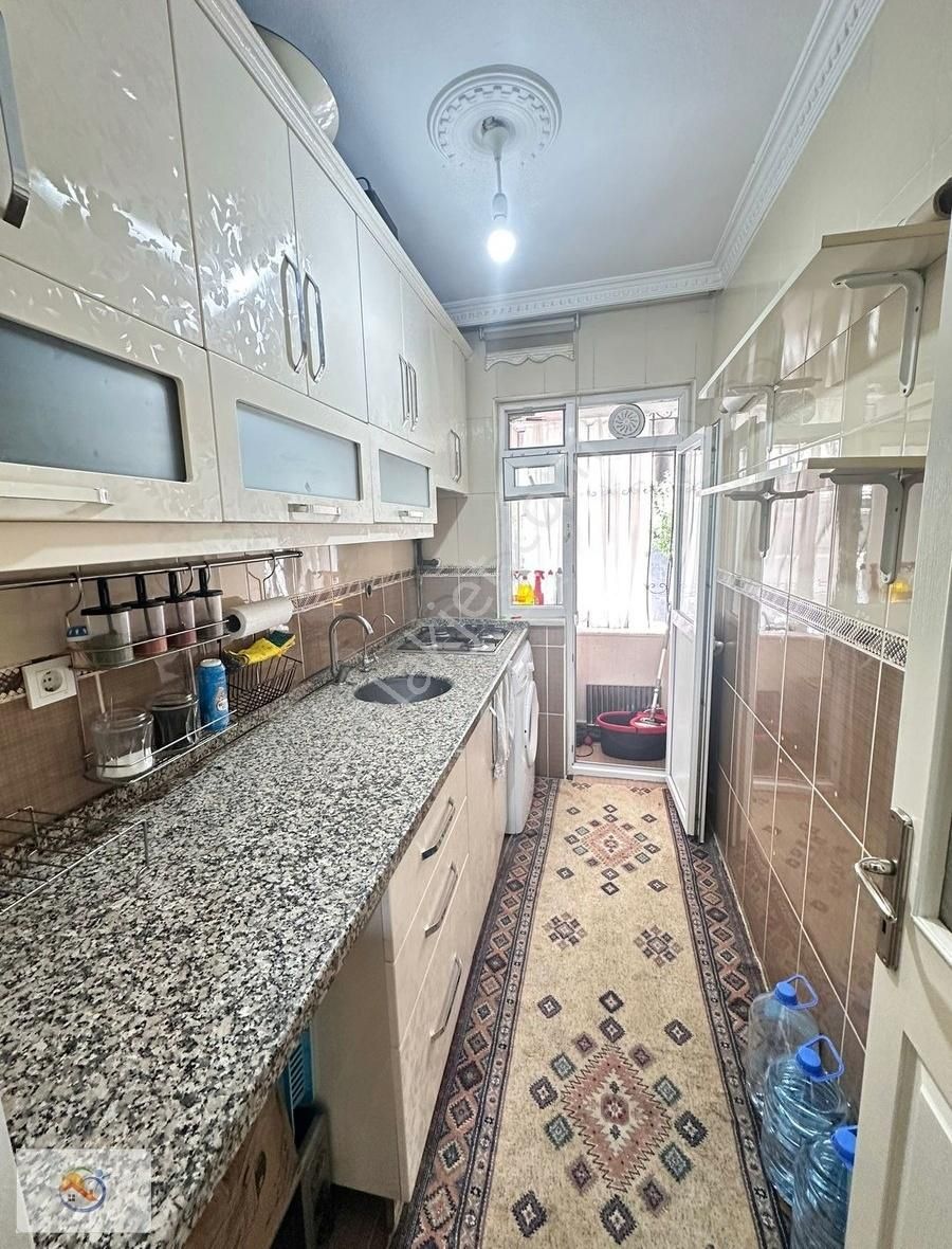 Çırpıcıda Satılık 2+1 Yüksek Giriş Daire Tramvay 2 Daka Mesafede