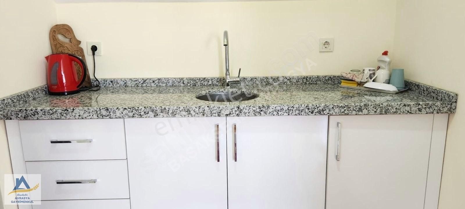 Bahçeşehir Hoşderede Havuzlu 6+2 Kiralık Butik Villa Aileler