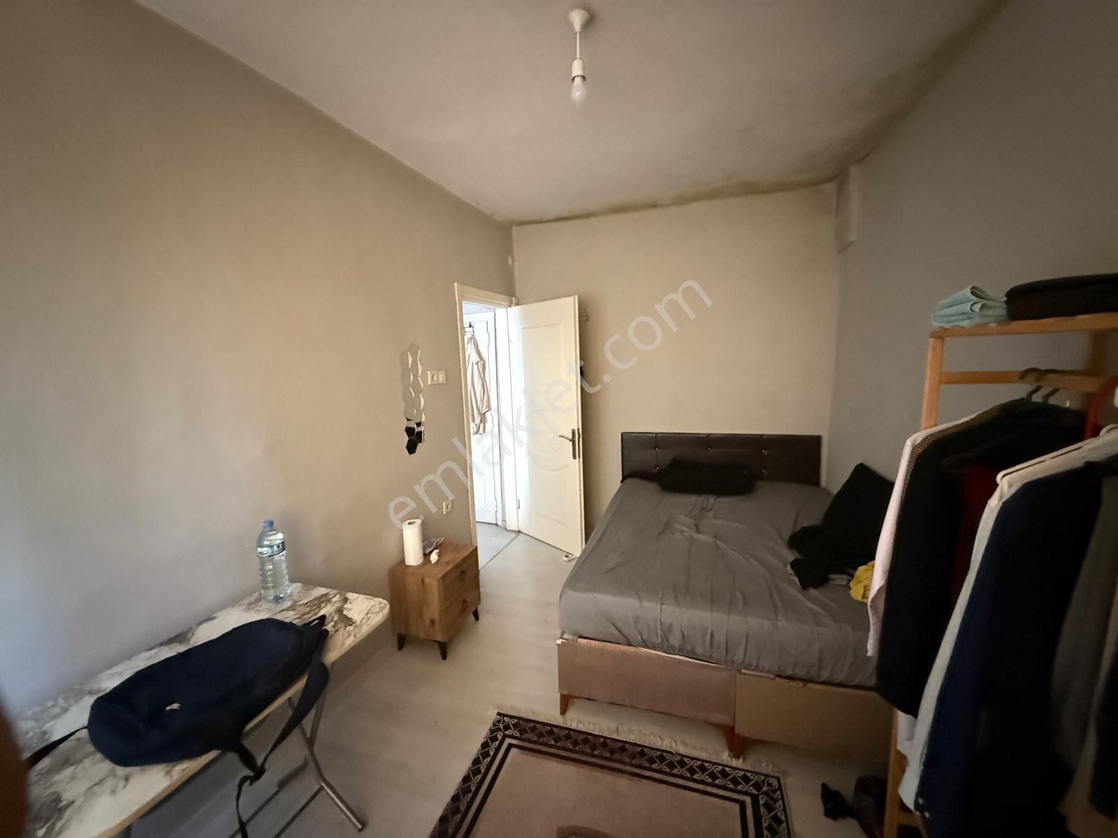 Şehremini'de, Harika Konumda Satılık Köşe Bina - Görsel 7