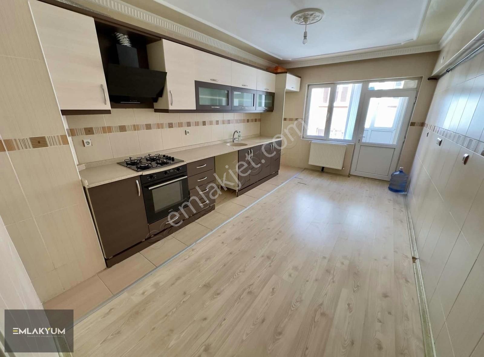 Emlakyumdan Yenice Mah.bulvar Üstü Geniş Ve Yeni Kiralık 3+1