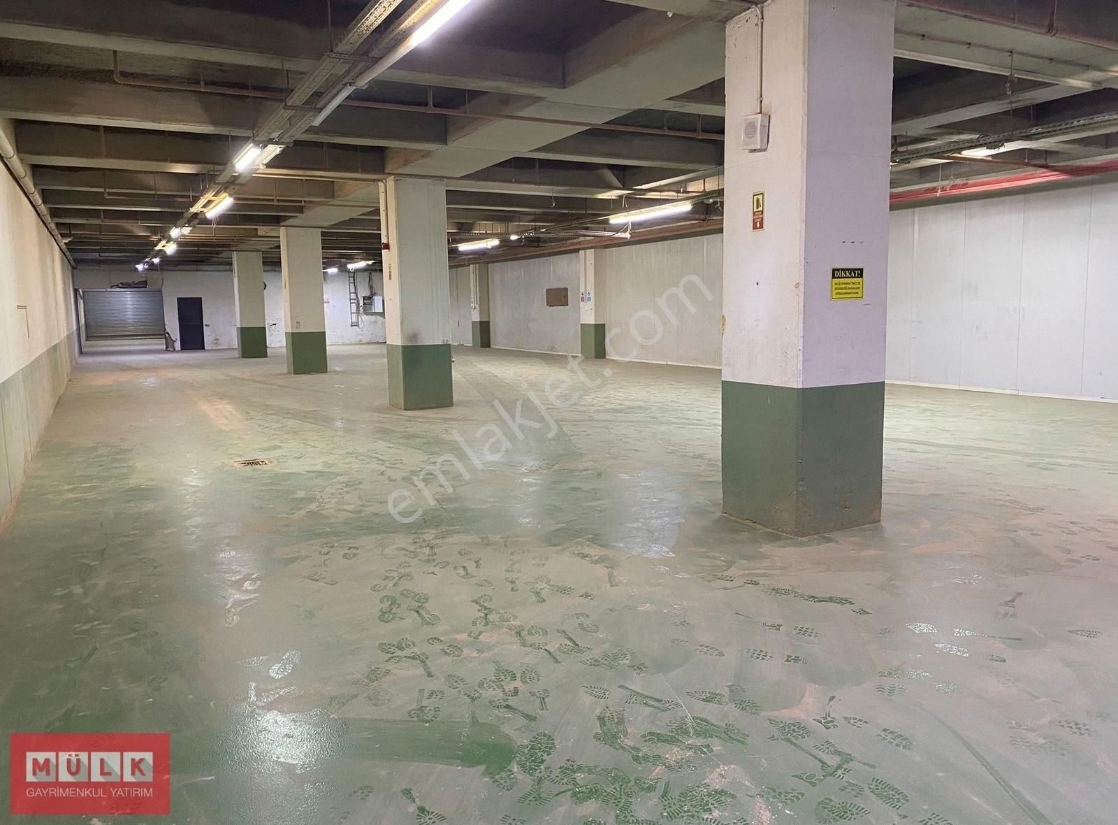 Kağıthane De 1165 M² Depo/imalathane