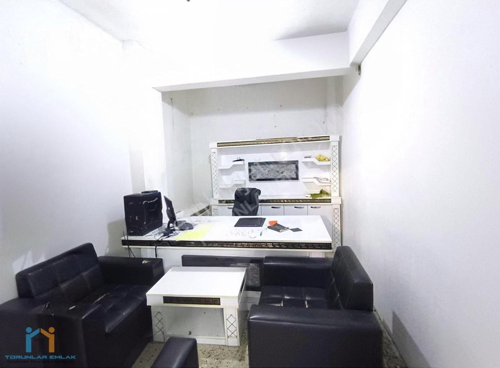 Torunlar Kiralık Yenimah İmalathane Depo İşyerine Uygun Dükkan - Görsel 2