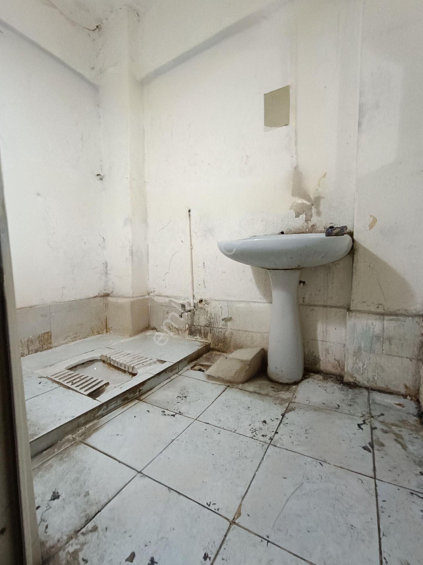 Torunlar Kiralık Yenimah İmalathane Depo İşyerine Uygun Dükkan - Görsel 9