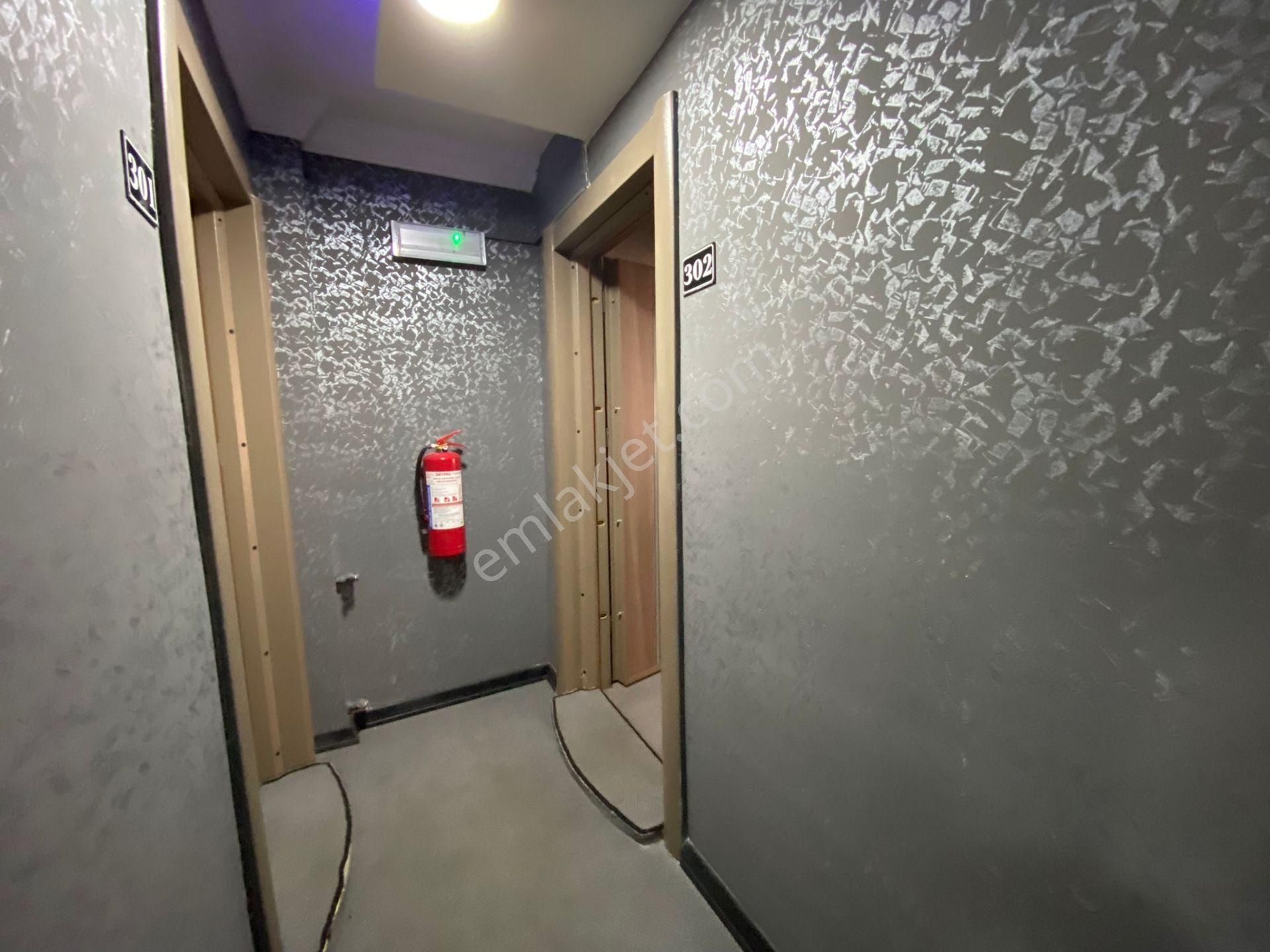 Karşıyaka Çarşı İşbankası Sokagı Günlük Kiralık Lüks Daire / Su Apart - Görsel 6