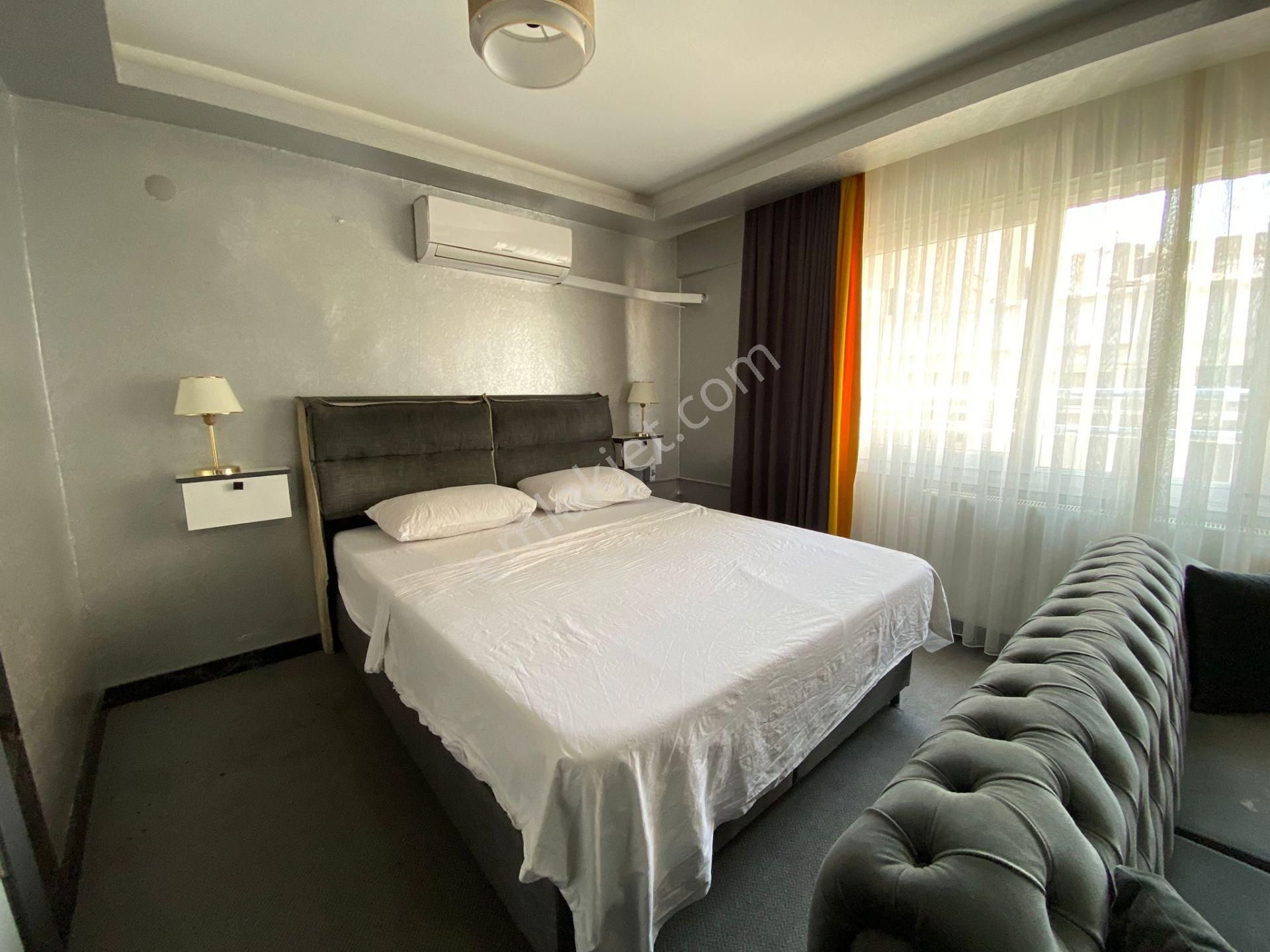 Karşıyaka Çarşı İşbankası Sokagı Günlük Kiralık Lüks Daire / Su Apart - Görsel 11