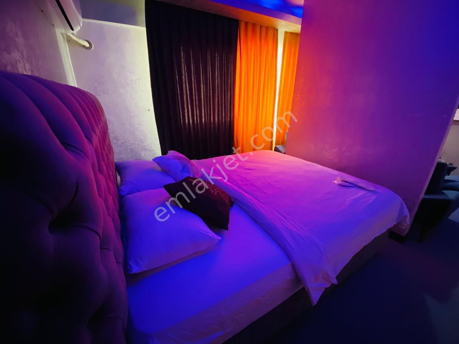 Karşıyaka Çarşı İşbankası Sokagı Günlük Kiralık Lüks Daire / Su Apart - Görsel 2