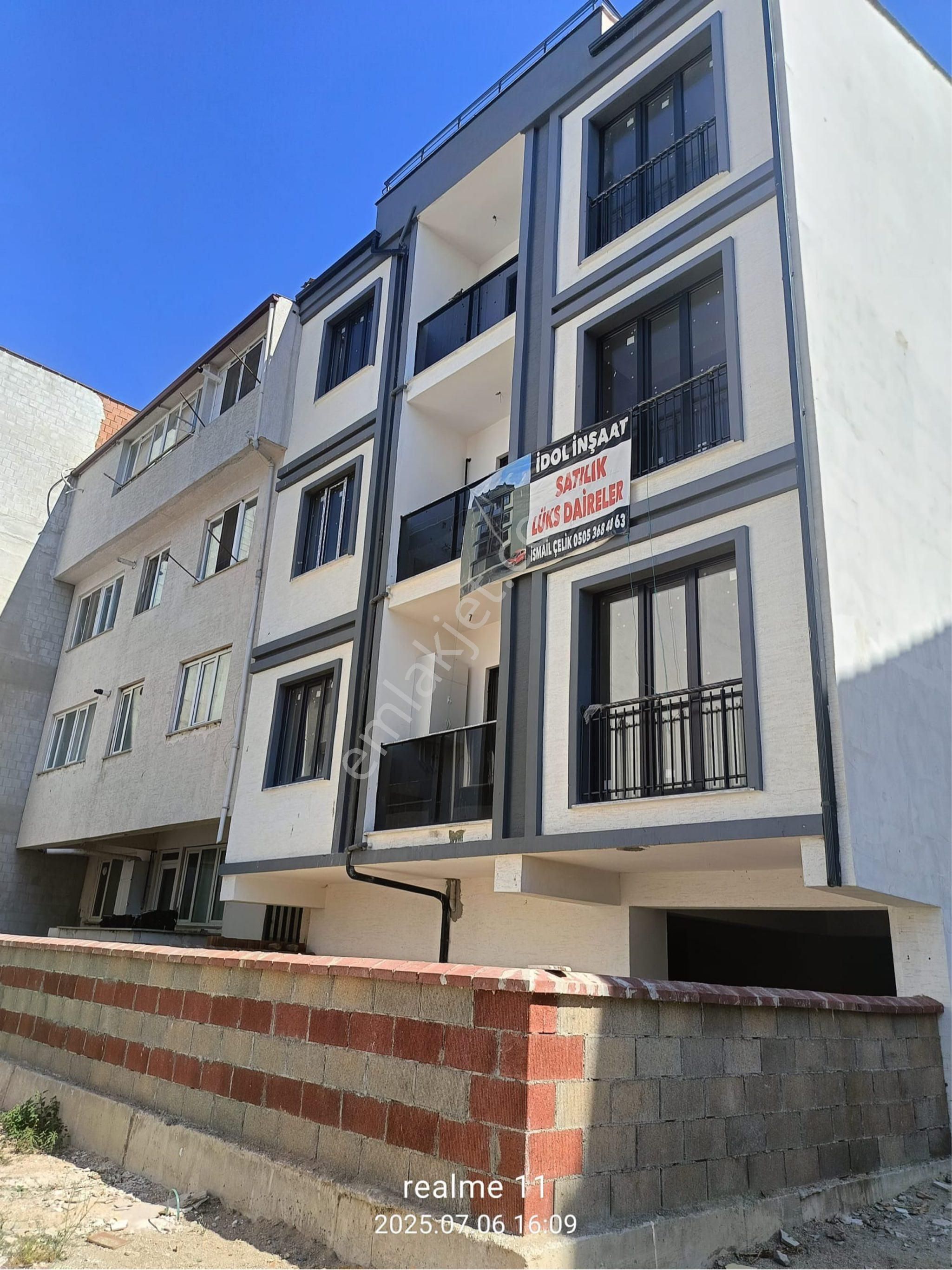 Alanyurt Fırsat Daire Merkezi Konumda Sıfır Bina