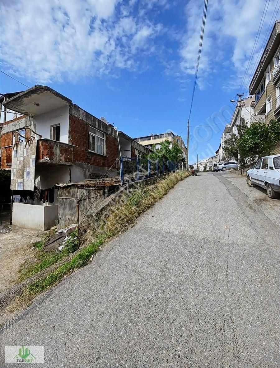 Gebze Çayırova'da Satılık Müstakil Bahçeli Ev