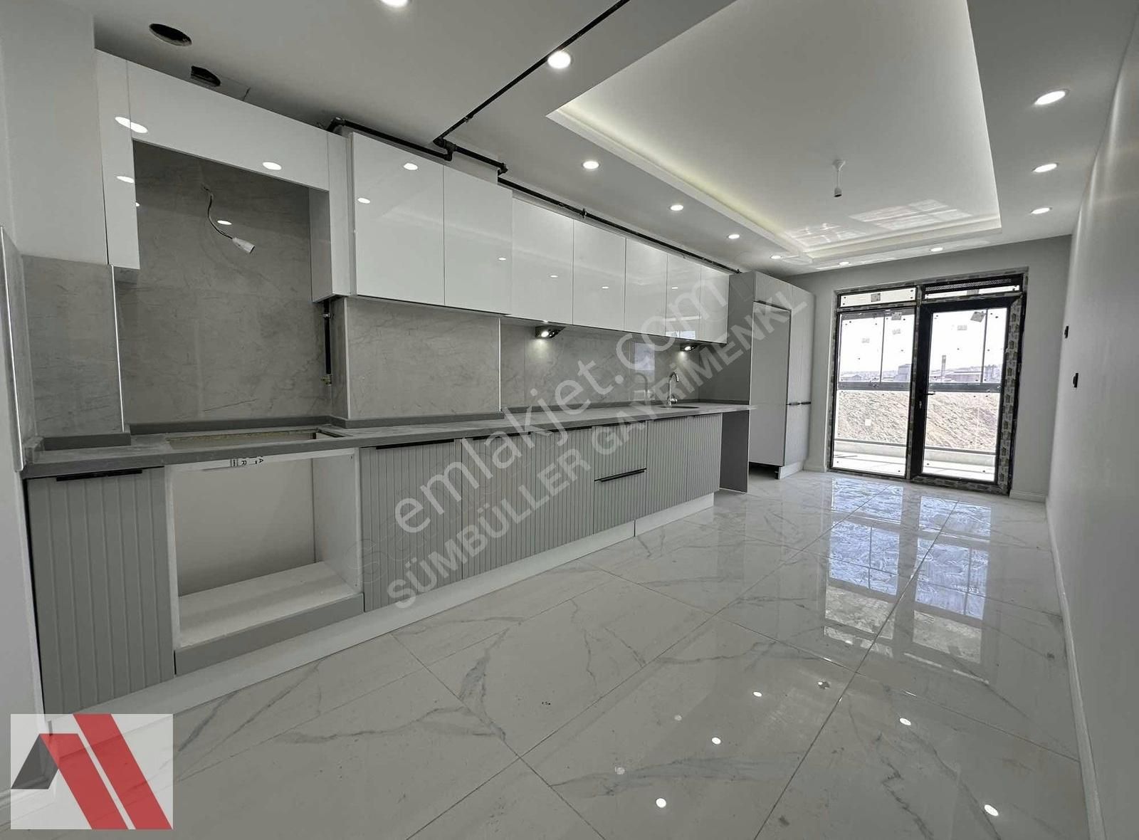 Sümbüller'den Doğa Şehir Manzaralı Emsalsiz 150m2 3+1 Özel Daire