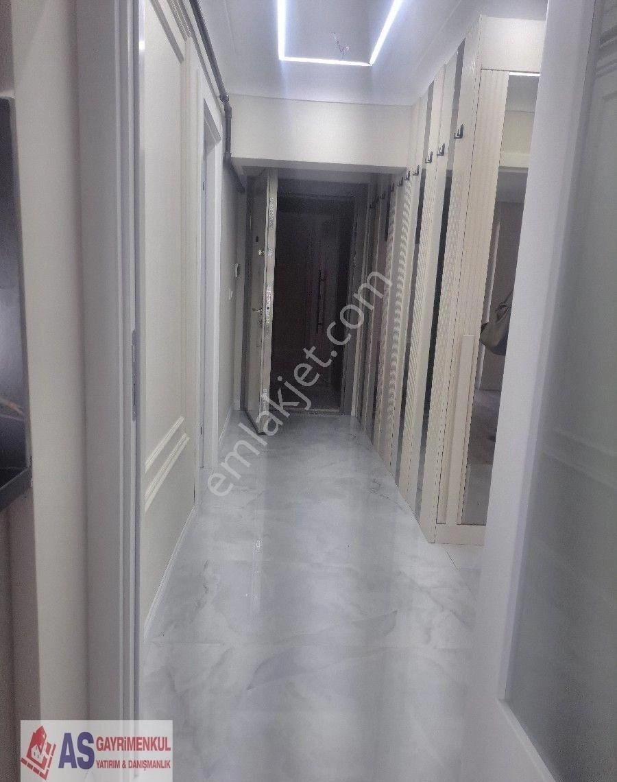 Bahçelievler'de 2+1 Bahçe Kullanımlı Ön Cephe - Görsel 5