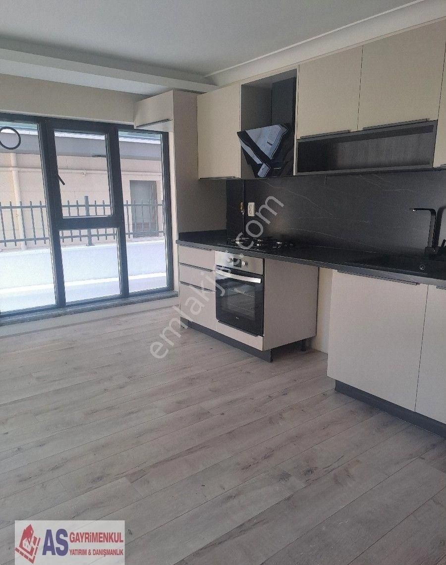 Bahçelievler'de 2+1 Bahçe Kullanımlı Ön Cephe - Görsel 9