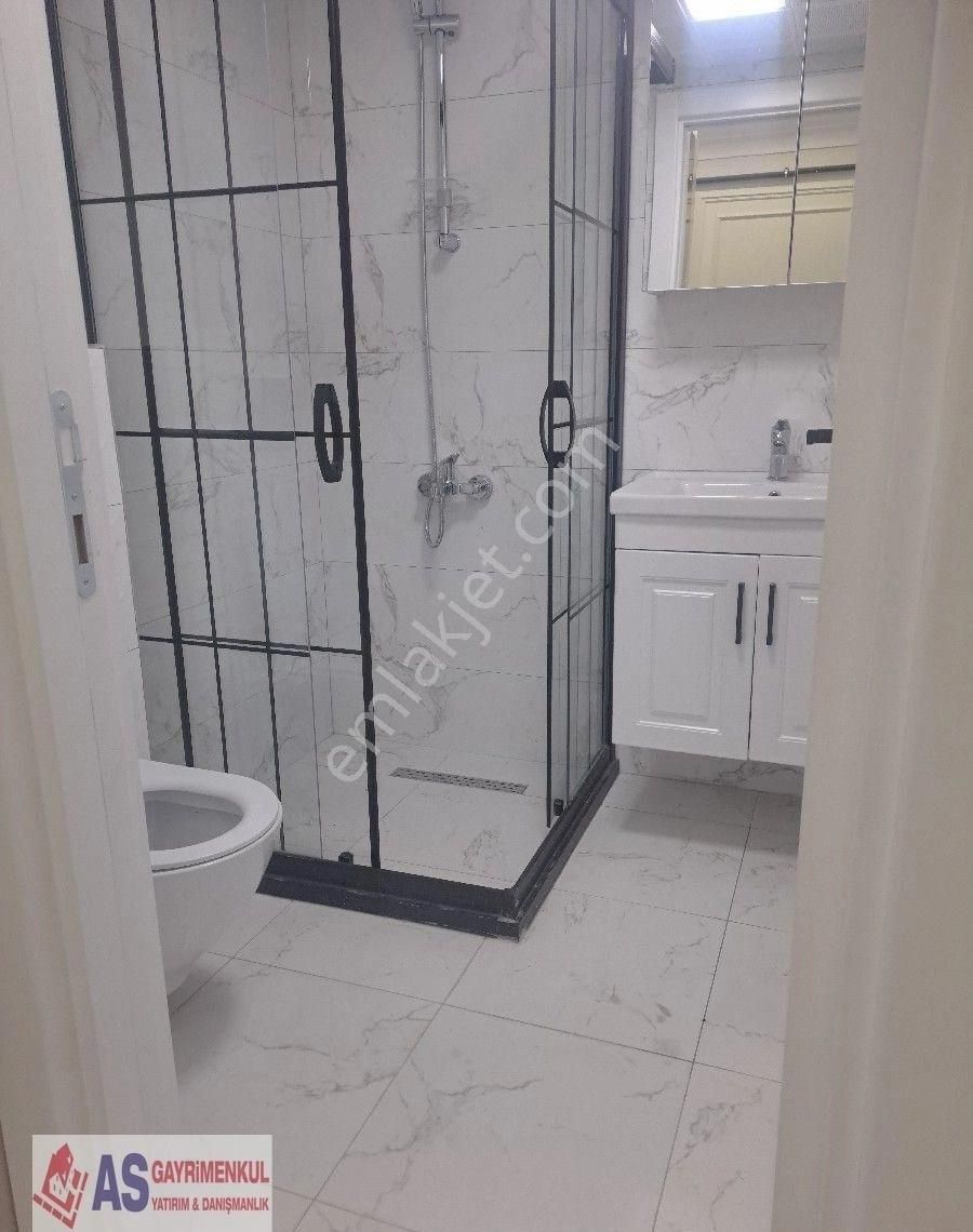 Bahçelievler'de 2+1 Bahçe Kullanımlı Ön Cephe - Görsel 14