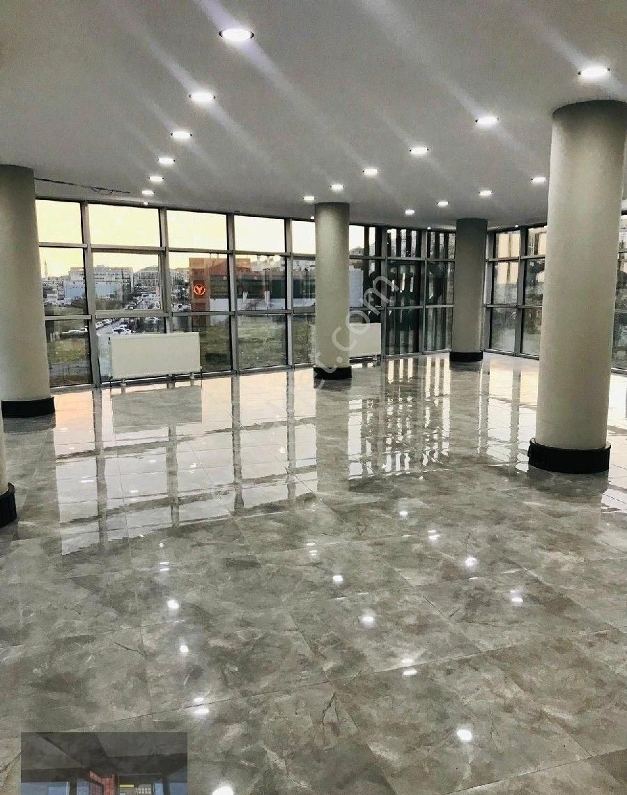 Güzelyurt Mahallesinde 150 M2 Şık Tasarımlı Kiralık Ofis