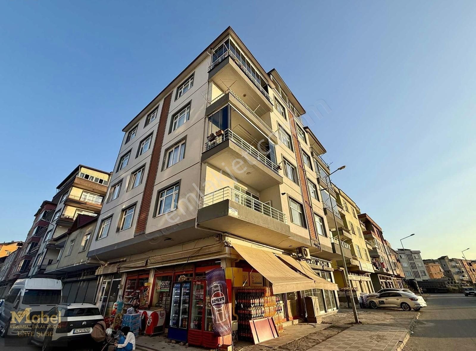 Mabel'den - Ayrı Mutfaklı Önü Full Açık Denize 100 Mt Mesafede