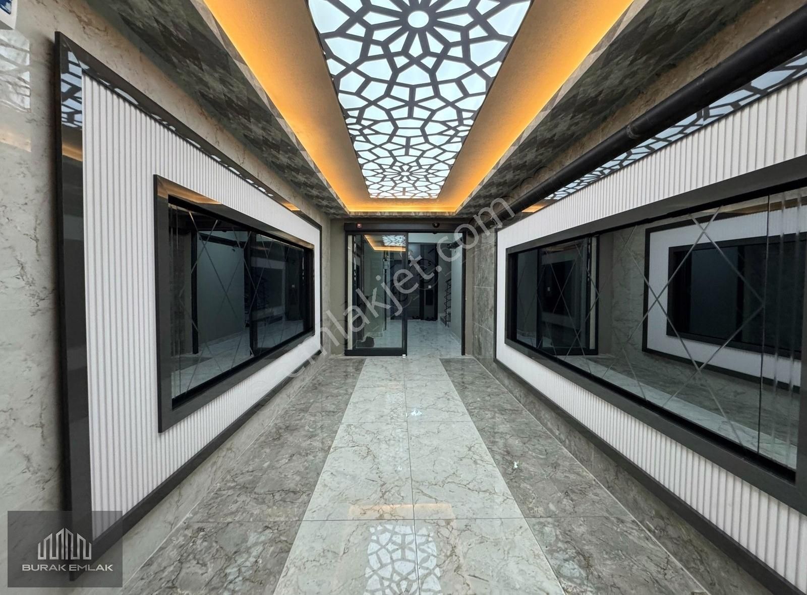 Burak'tan Merkezde Cadde Üzeri G.odalı 135m2 Ultralüks Sıfır 3+1