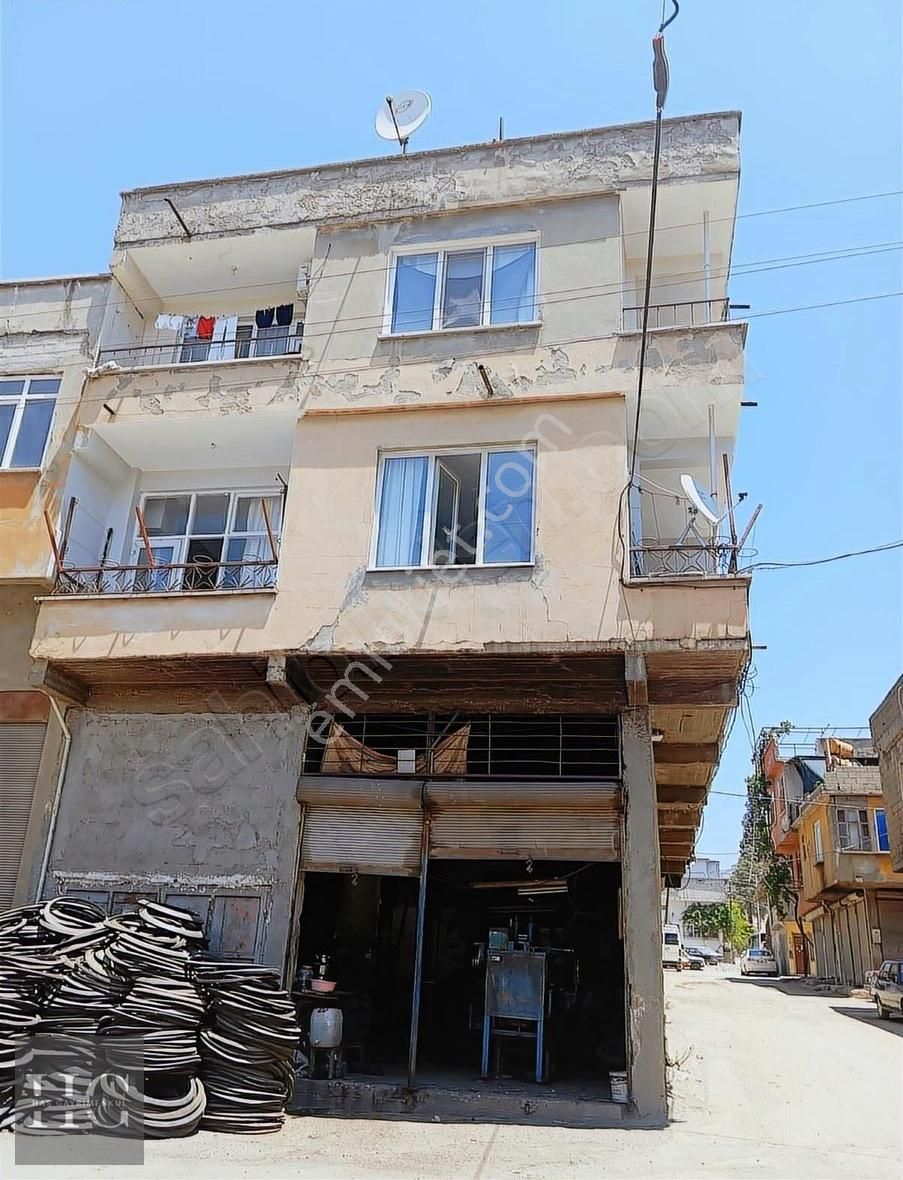 Has Gayrimenkul ' Den Menderes Mah. Önü Açık-geniş Satılık 2+1