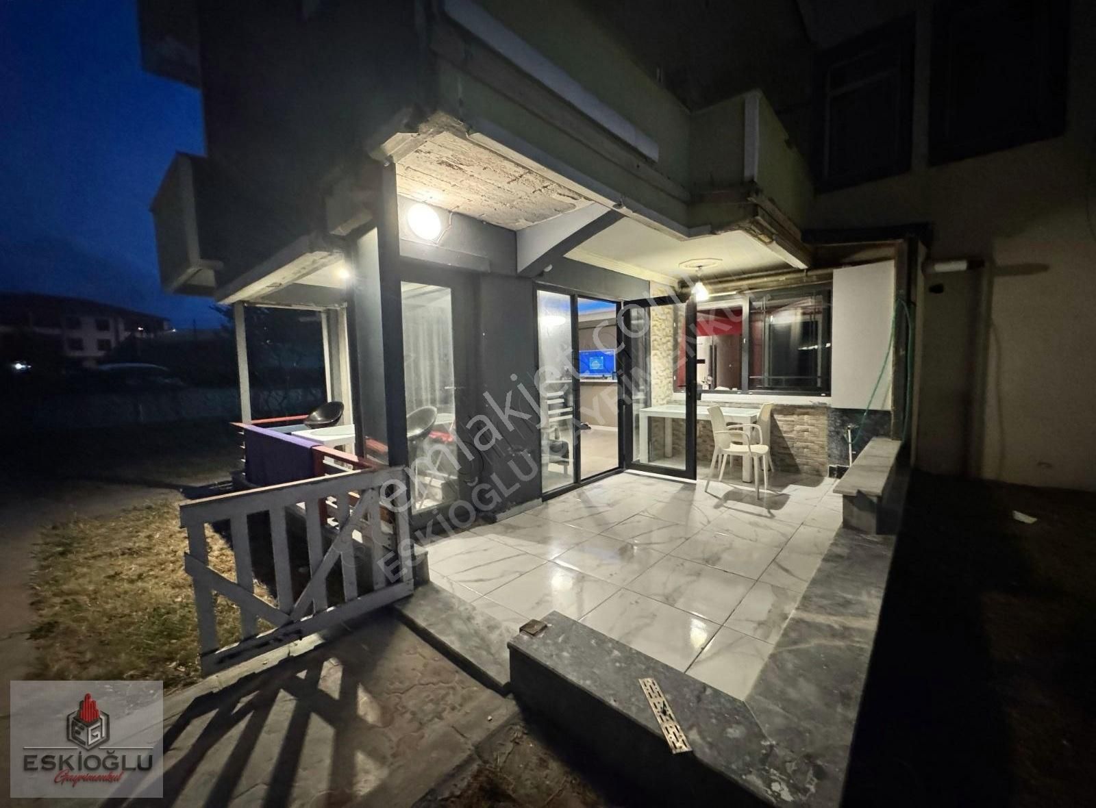 Eskioğlu'ndan Denize Sıfır Bakımlı 2+1 Daire