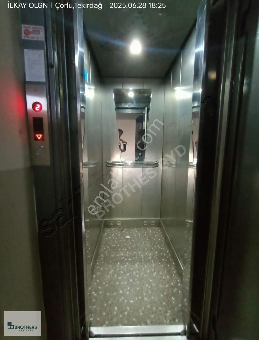 Brothersdan Alipaşada 160m 3+1 Arakat İskanlı Satılık Daire - Görsel 11