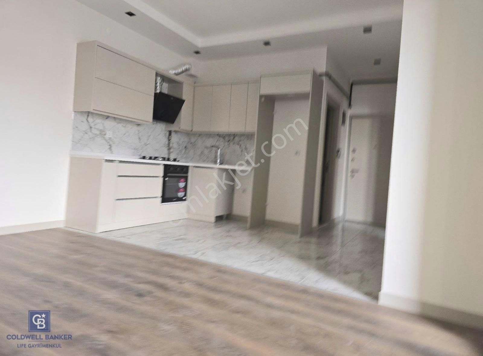 Bornova Kemalpaşa Mahallesinde 1+1 Satılık Daire - Görsel 3