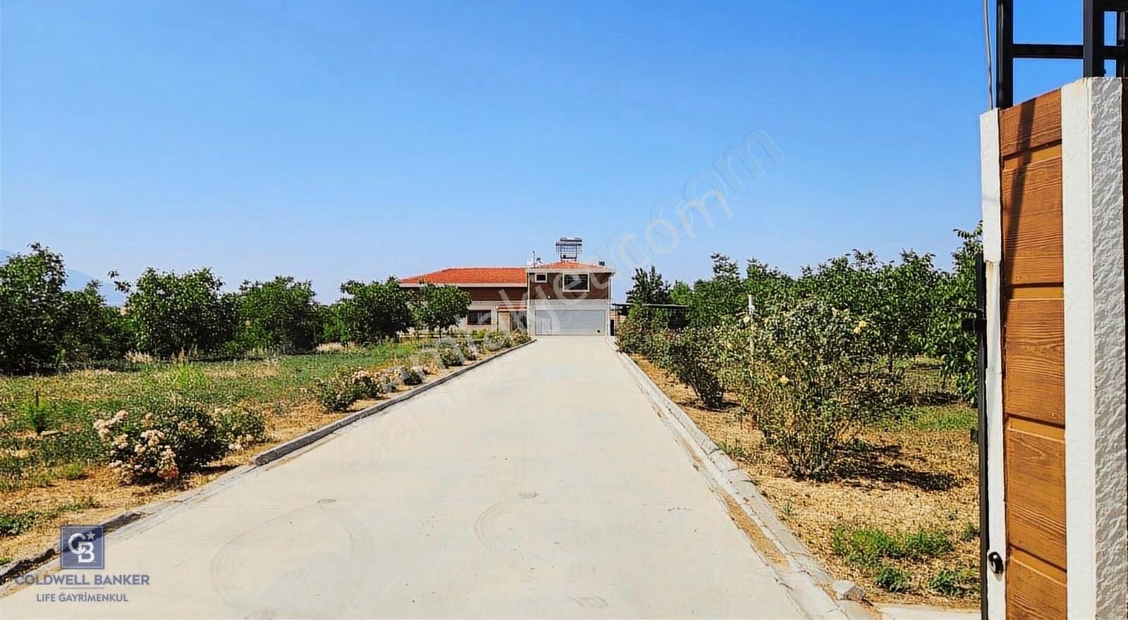 Kemalpaşa'da 62 Dönüm Arazi İçinde 550 Metrekare Malikane - Görsel 19