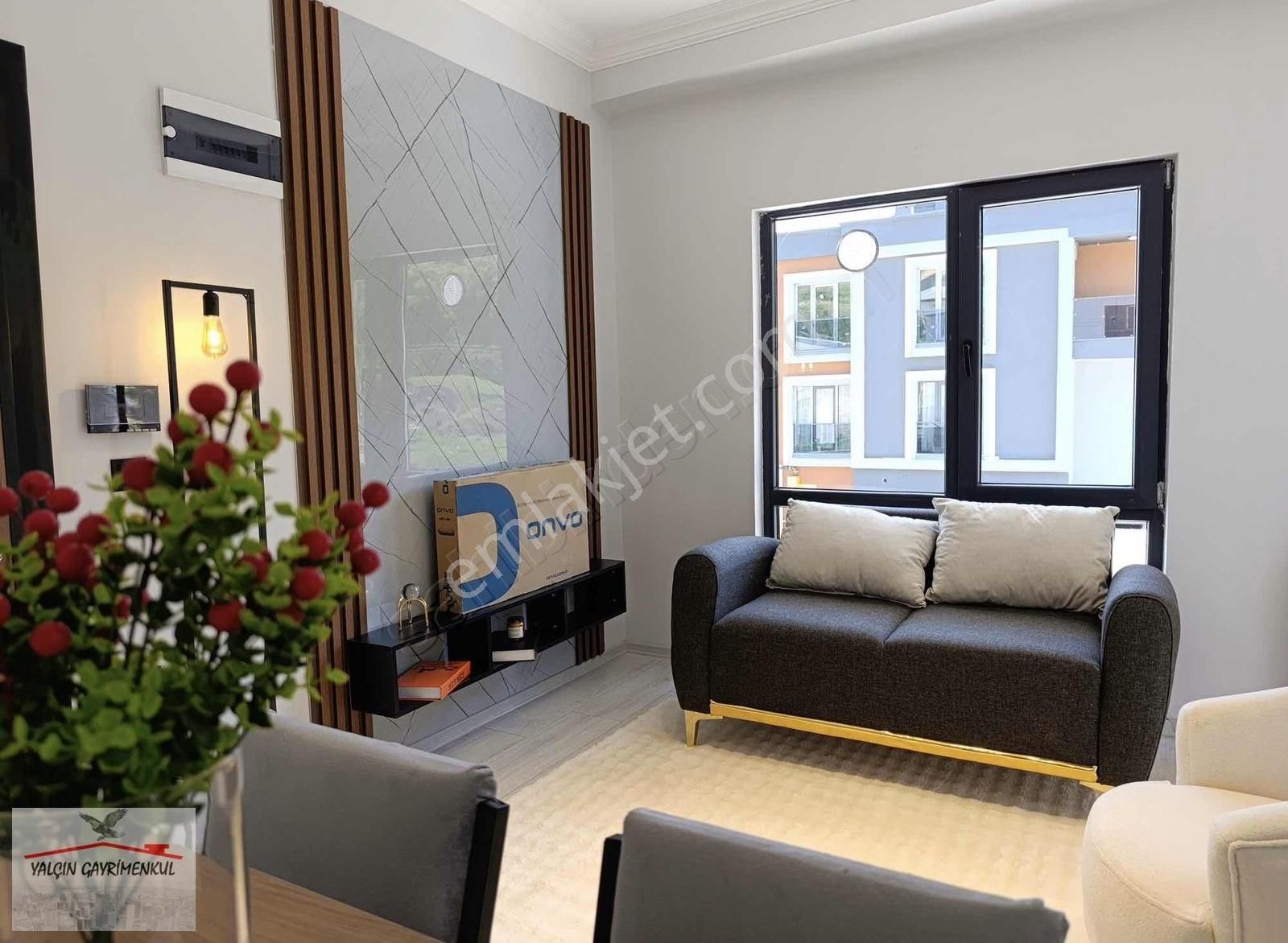 Atakent'te Merkezi Konumda Eşyalı Sıfır Satılık 1+1 Daire