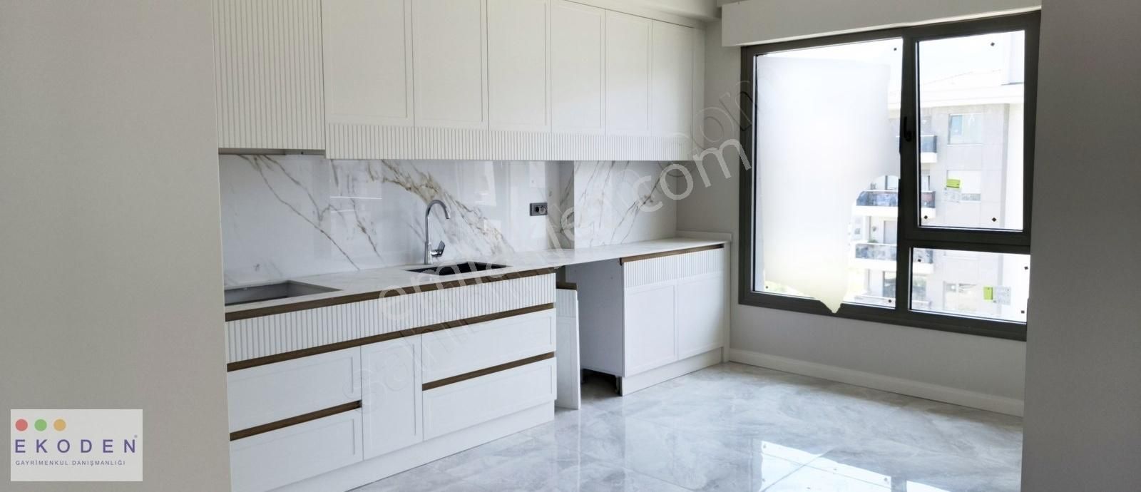 Site İçerisinde Havuzlu 3+1 155 M2 Satılık Daire