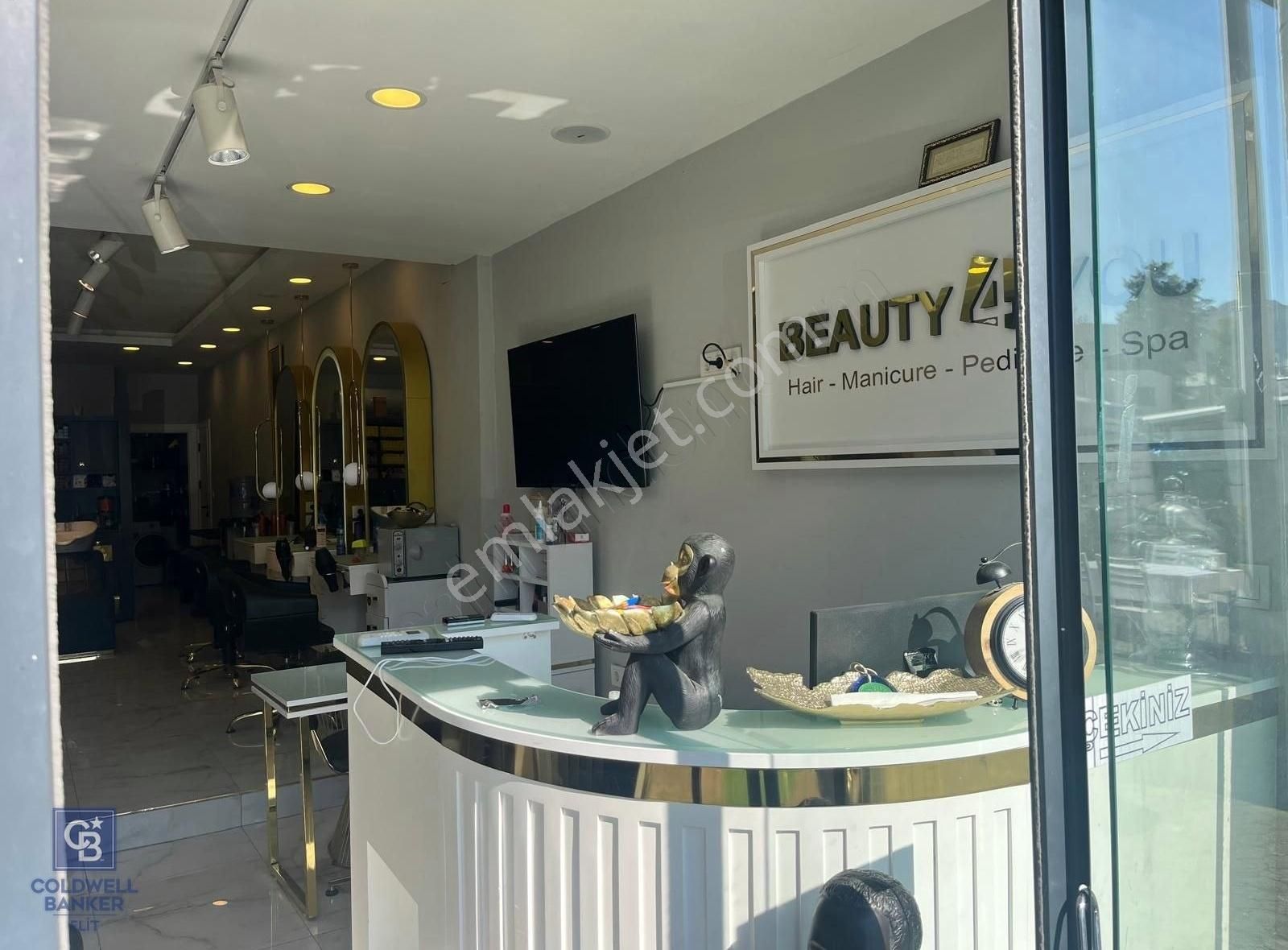 Turgutreis Merkezde Devren Kiralık Kuaför - Görsel 30