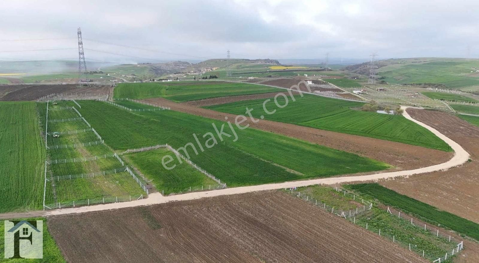 Silivri Kadıköy'de Yatırımlık 476 M² & 713 M² Fırsat Parseller!