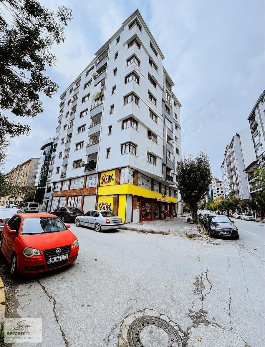 Sivrihisar Caddesi Üzerinde Ara Kat Park Manzaralı Daire !!!