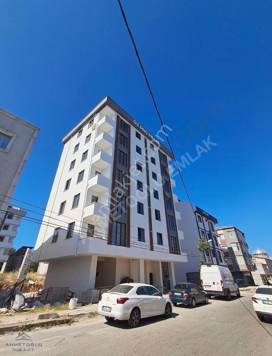 Ahmetoğlundan Süper Lokasyonda Cadde Üzeri Lüks Sıfır Daire