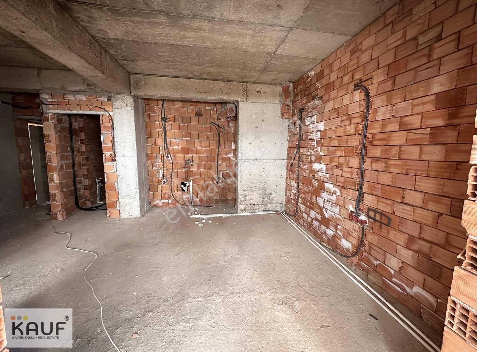 Talip'ten Havuzlu Site İçinde Satılık 2+1 - Görsel 8