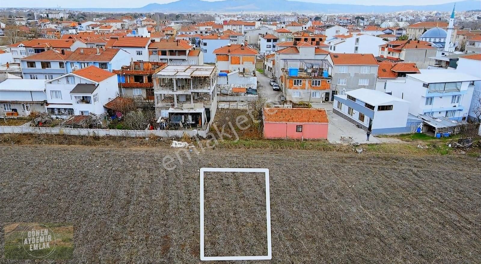 Üniversite Ve Yeni Garaja Yakın Yan Yana 4 Adet İmarlı Arsa